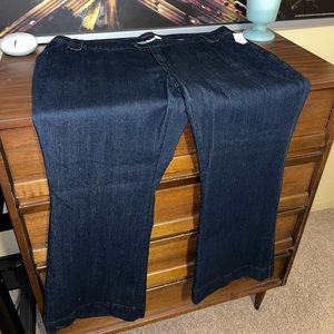 Womens plus trouser jeans size 24w. Dark blue.